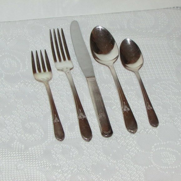 Vintage Silverplate Cutlery Set Mary Lou Devonshire 1938 Rogers International - Picture 4 of 4